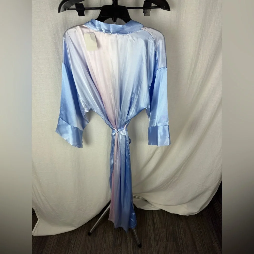 In Bloom By Jonquil Pink & Blue Ombré Satin Robe Size Medium/Large (8-14) NWT - Picture 8 of 15